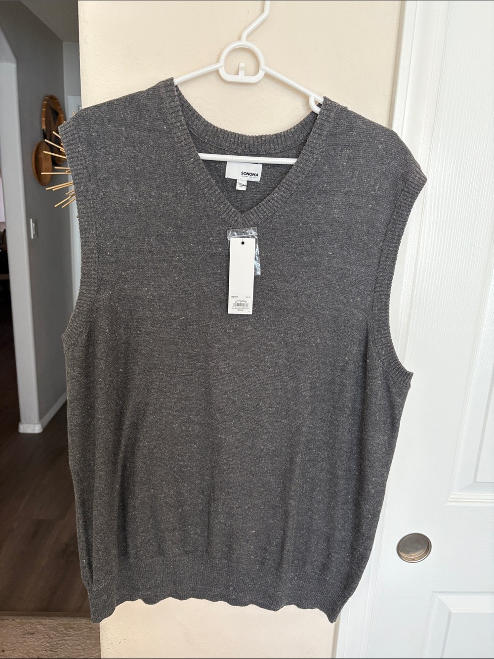 Sonoma men’s Charcoal Gray V-Neck Sweater Vest